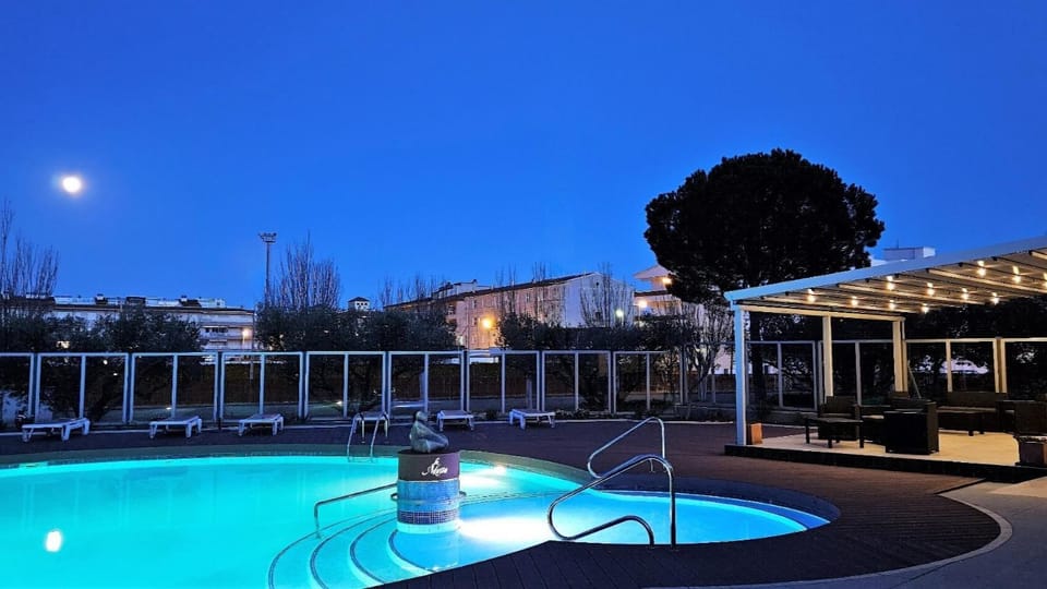 Night, Swimming pool