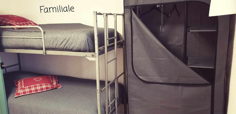 Bed, Photo of the whole room, Bedroom, bunk bed