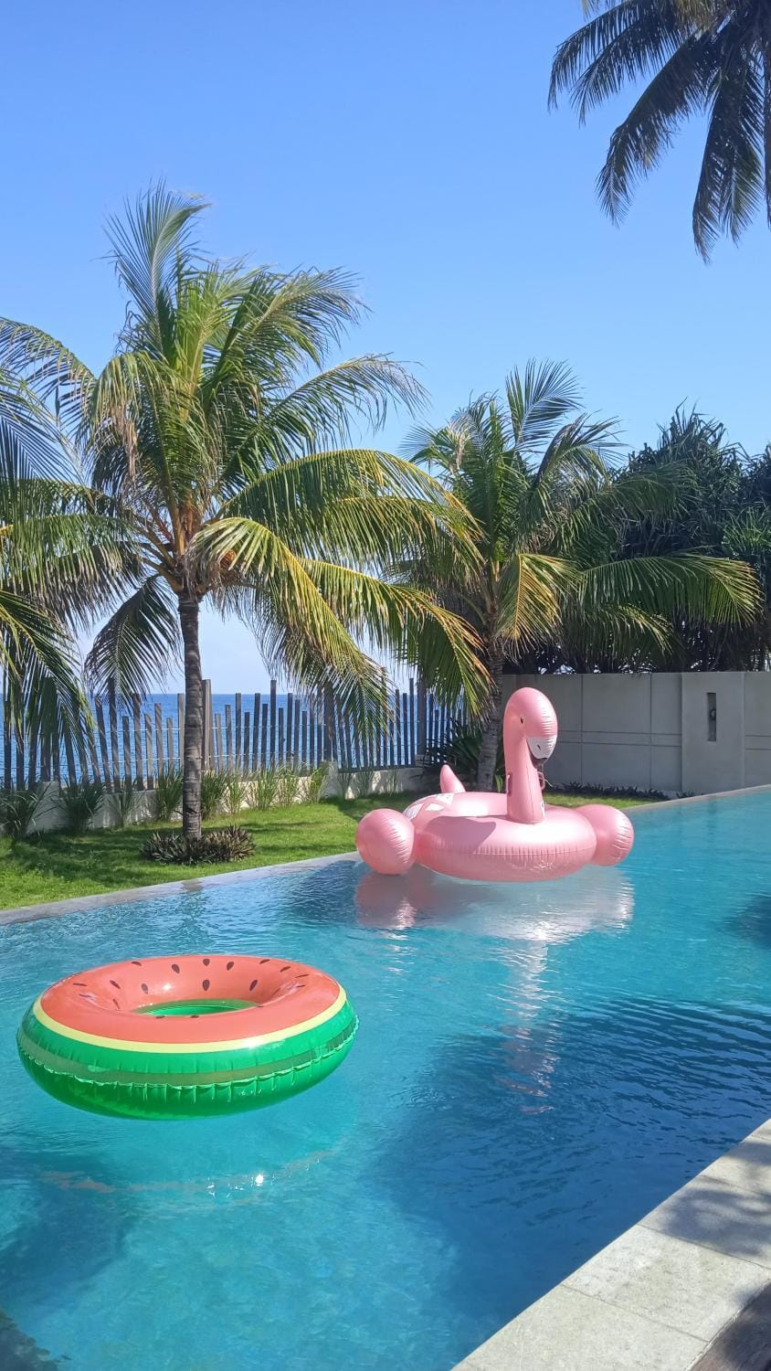 Swimming pool