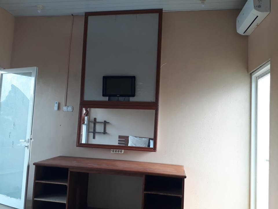 New Lishafa Guesthouse Bed and Breakfast in Indonesia