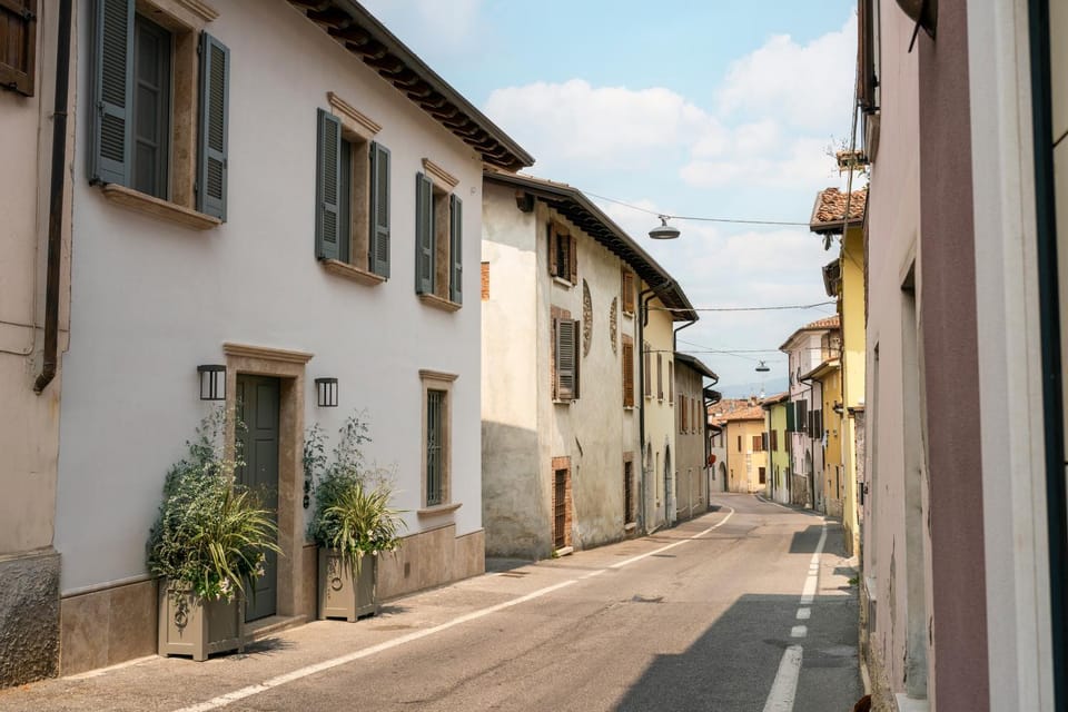 Property building, Street view