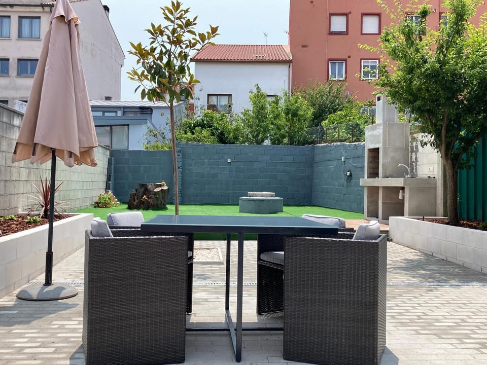 BBQ facilities, Garden, Balcony/Terrace