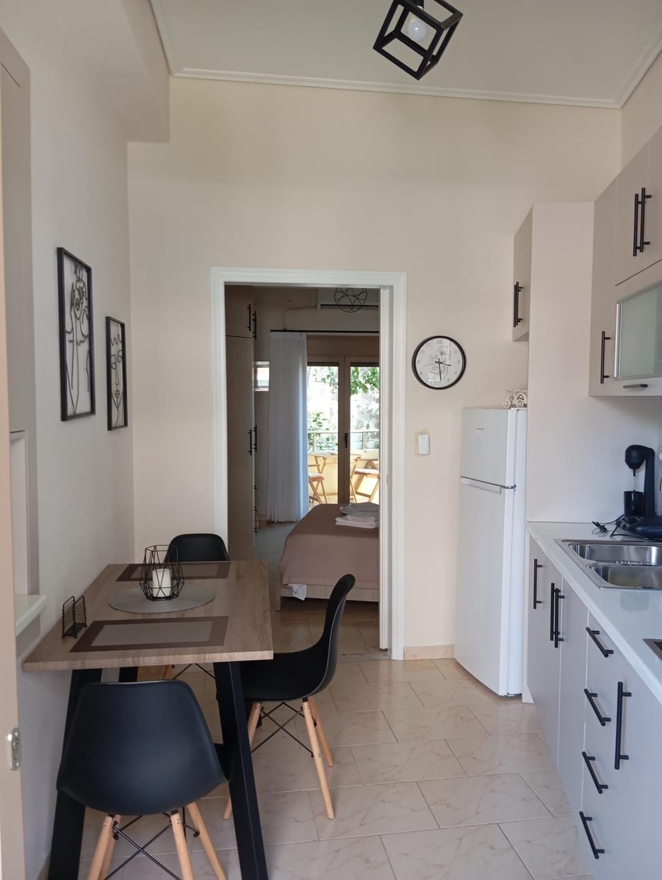 Kitchen or kitchenette