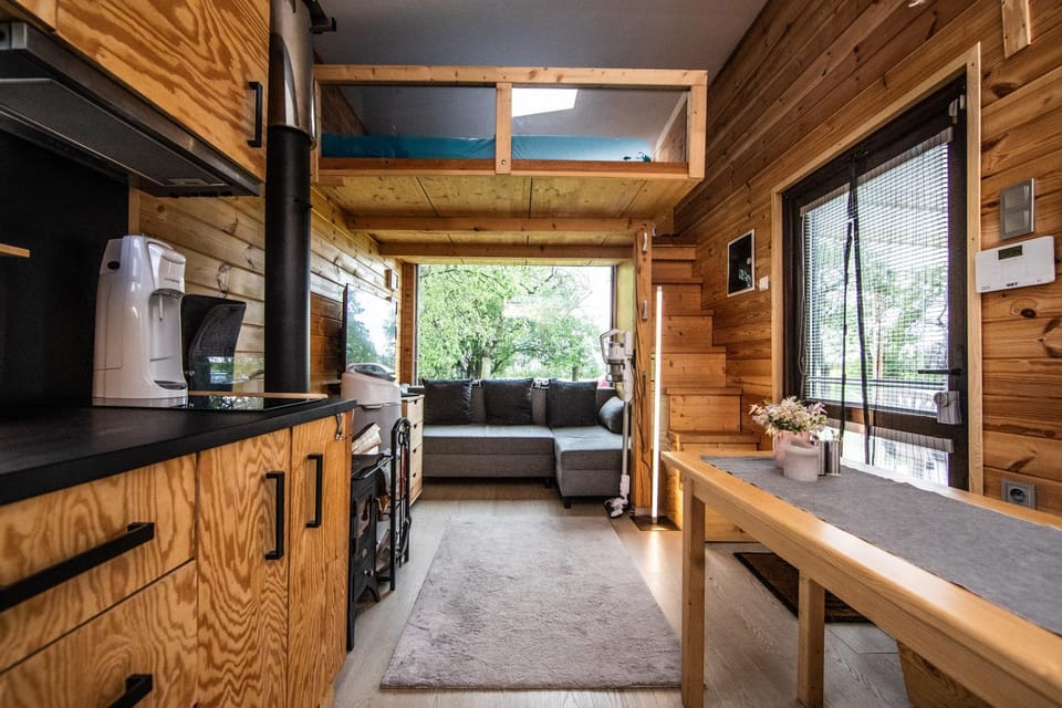Kitchen or kitchenette, Living room