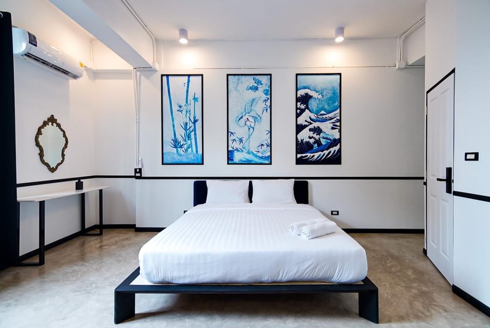 Bed, Photo of the whole room, Bedroom, air conditioner
