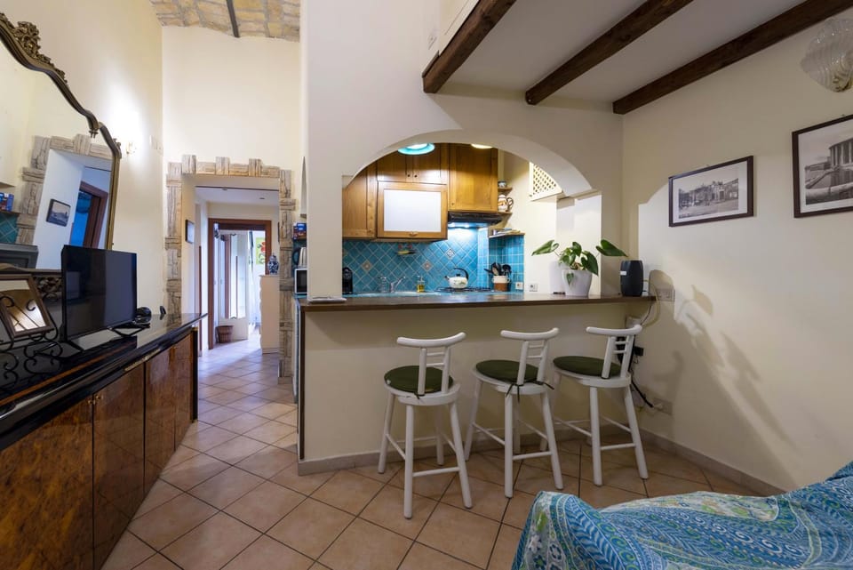 TV and multimedia, Kitchen or kitchenette, Seating area, Dining area