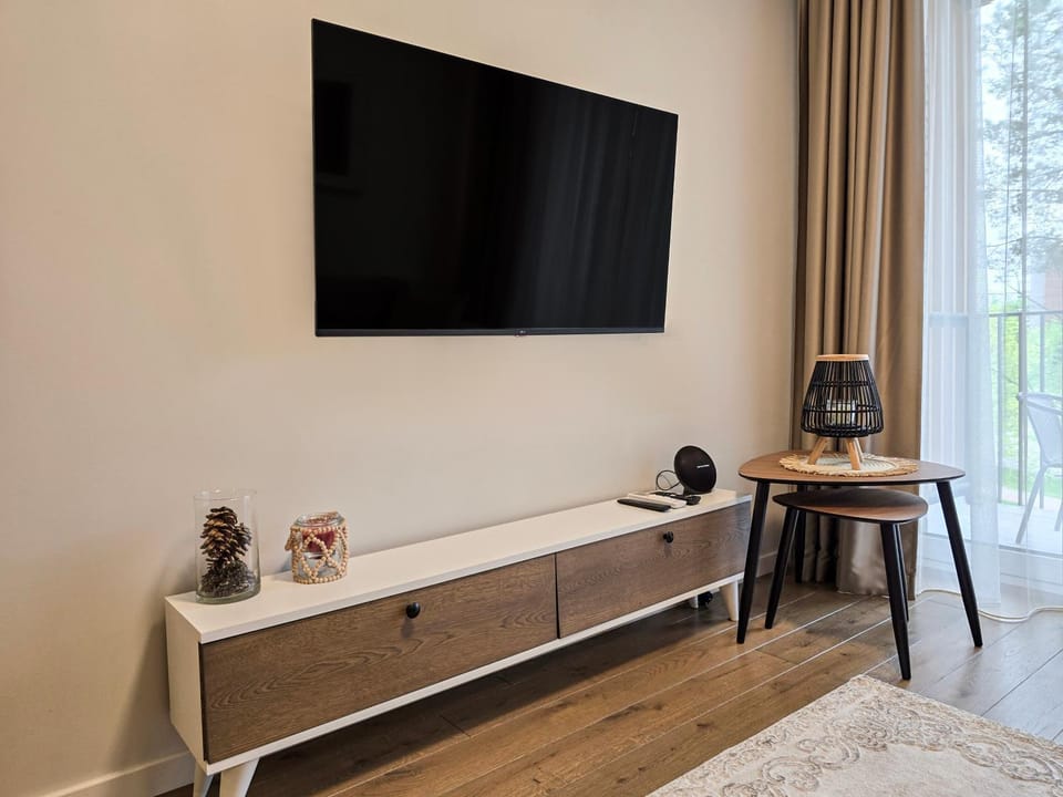 Communal lounge/ TV room, Photo of the whole room, Evening entertainment