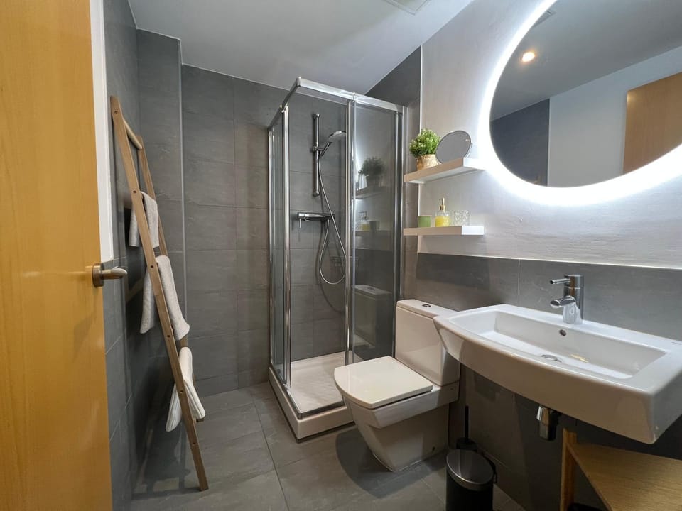 Shower, Bathroom