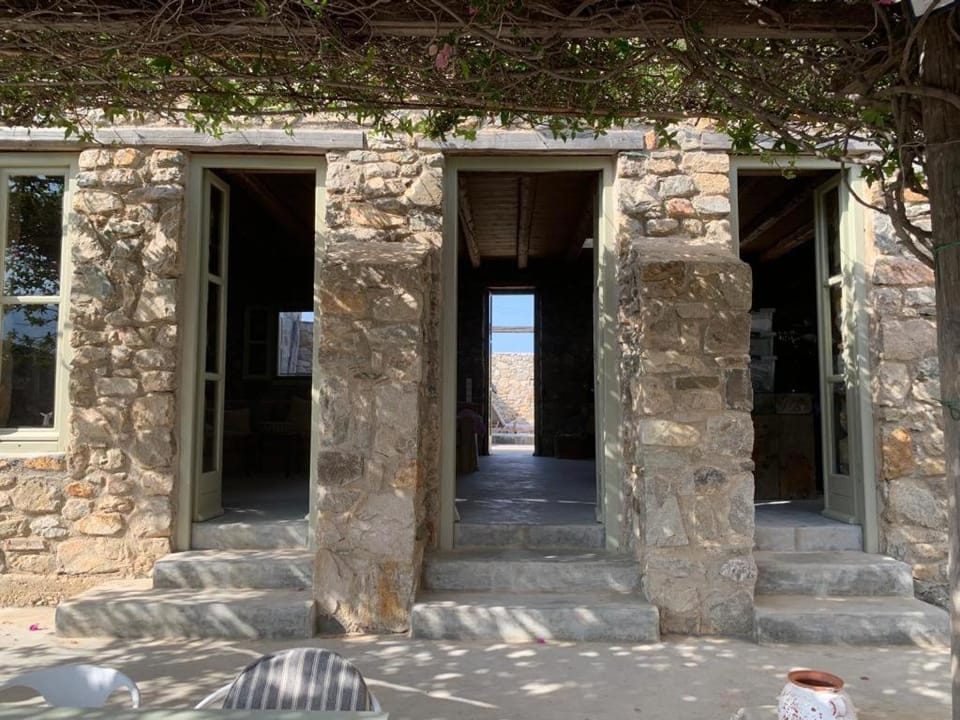 Mandri B&B Bed and Breakfast in Milos