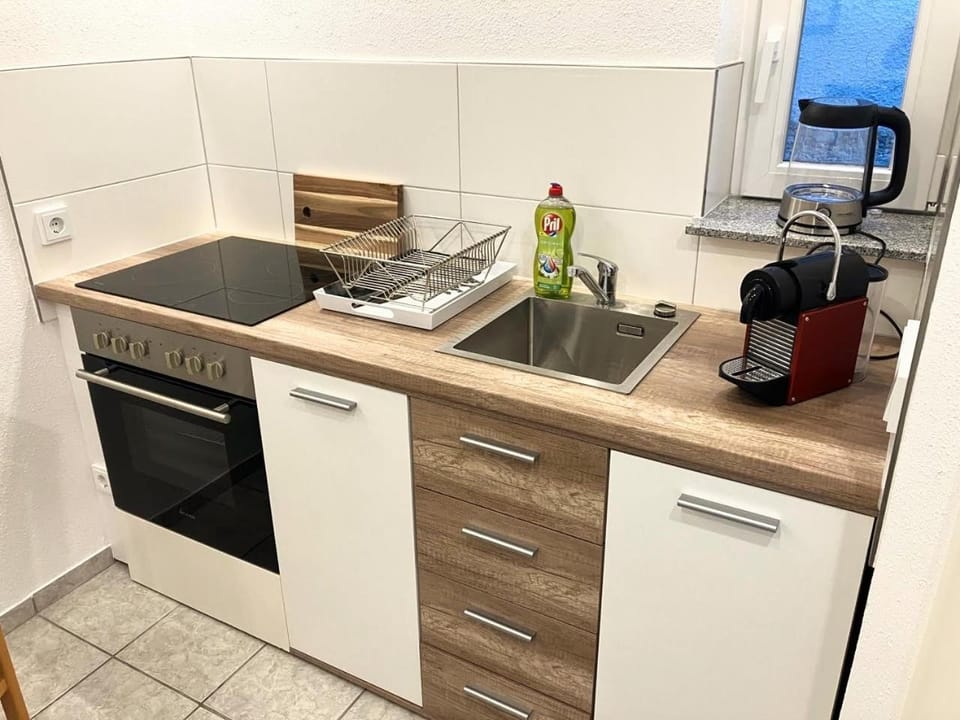 Coffee/tea facilities, Kitchen or kitchenette