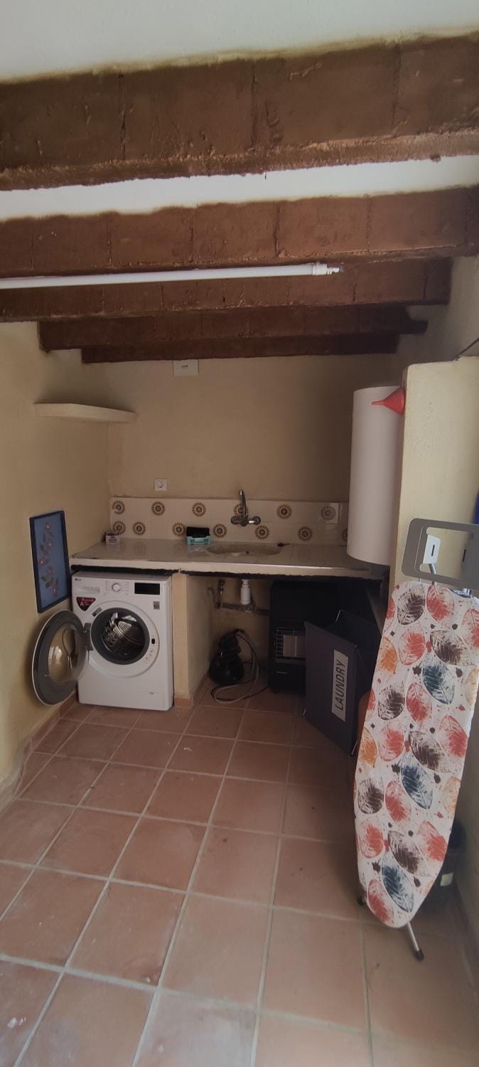 furniture, laundry