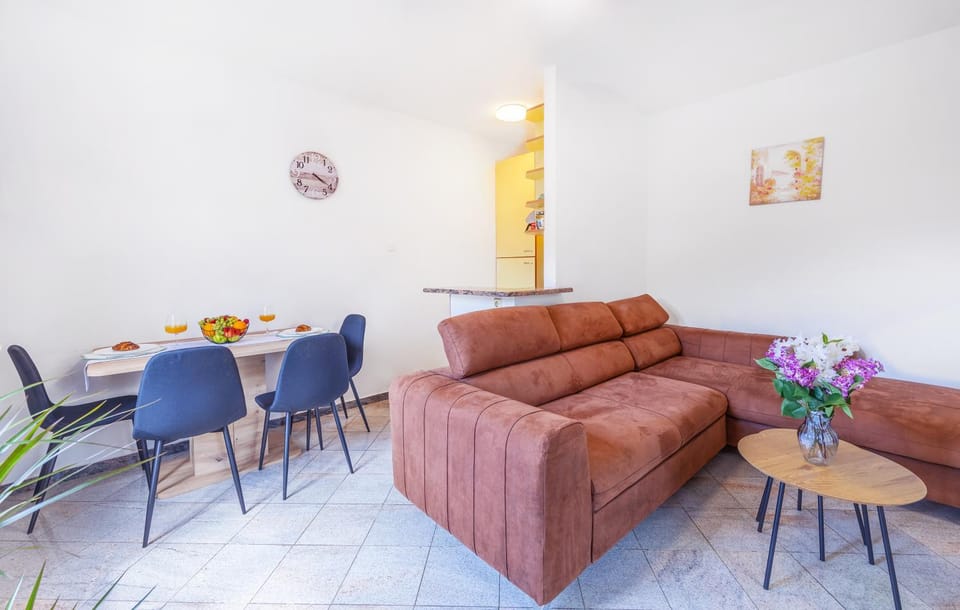 Cosy Apartment Near Lapad Beach Bay Apartment in Dubrovnik