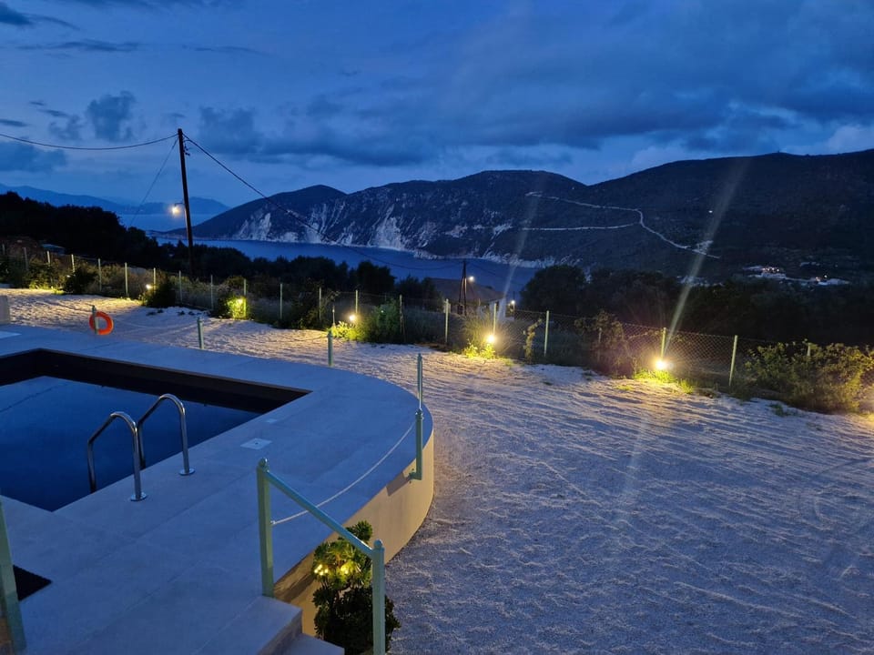 Night, Natural landscape, Mountain view, Pool view, Sea view, Swimming pool