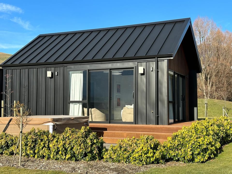 Guest House with a Stunning View Bed and Breakfast in Queenstown
