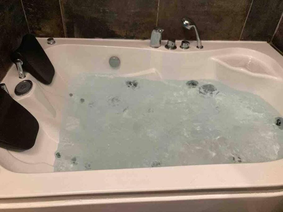 Hot Tub, Bathroom, Bath