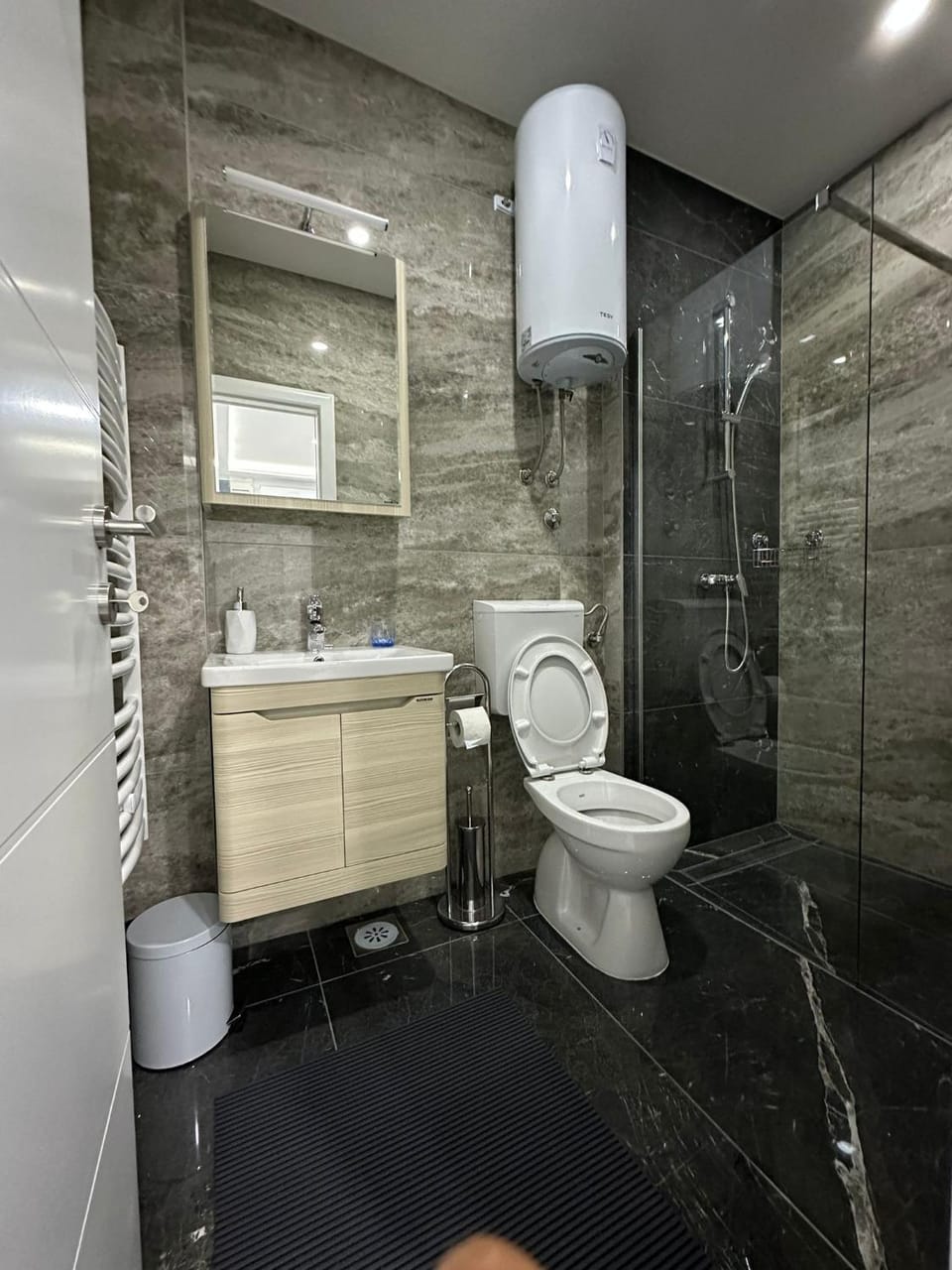 Shower, Toilet, Bathroom