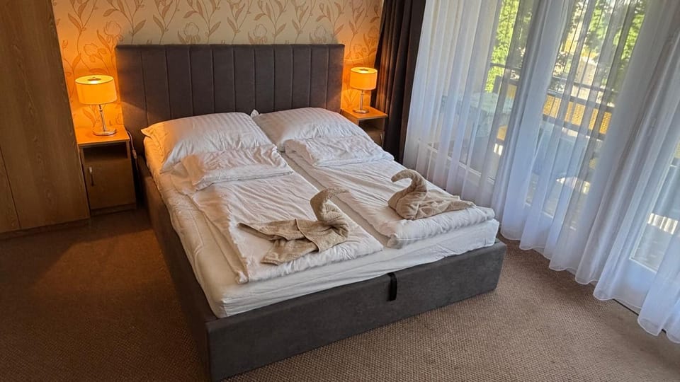Aranypart 49-51 Apartman Apartment in Siófok