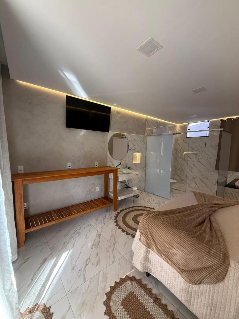 TV and multimedia, Bedroom, towels, air conditioner