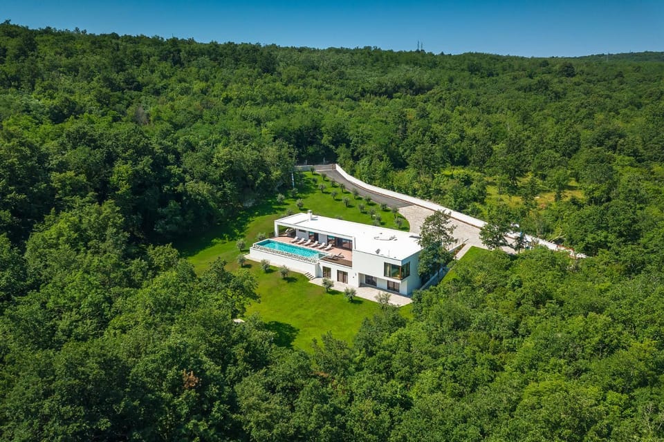 Property building, Bird's eye view