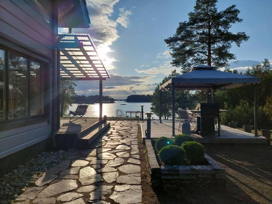 Villa Mustalahti Villa in Finland