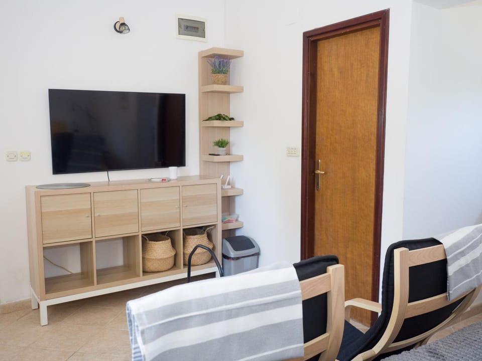 TV and multimedia, Seating area