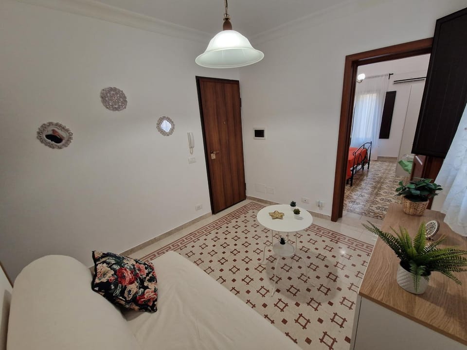 Bed, Living room, Photo of the whole room