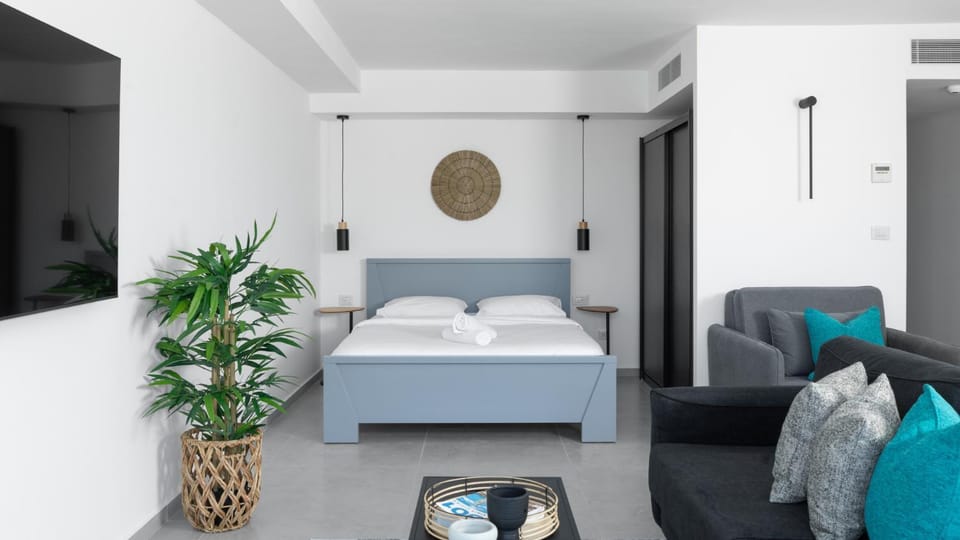 Living room, Photo of the whole room