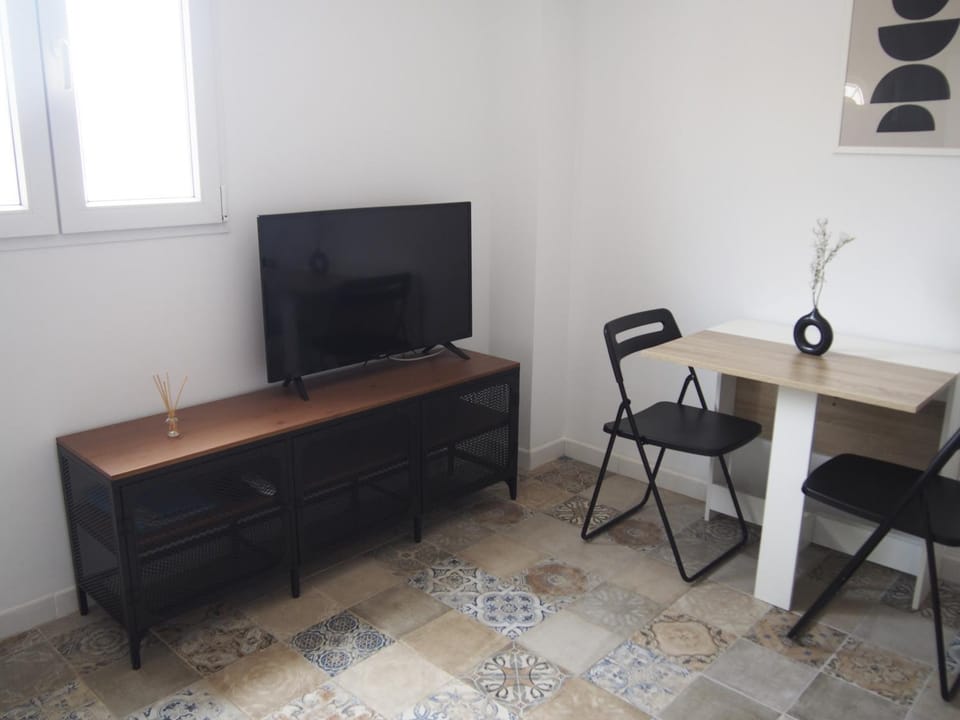 TV and multimedia, Dining area, hair dresser