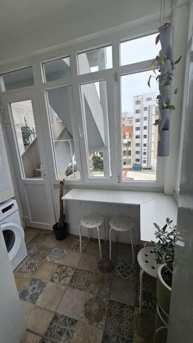 View (from property/room), Balcony/Terrace, Kitchen or kitchenette, Dining area