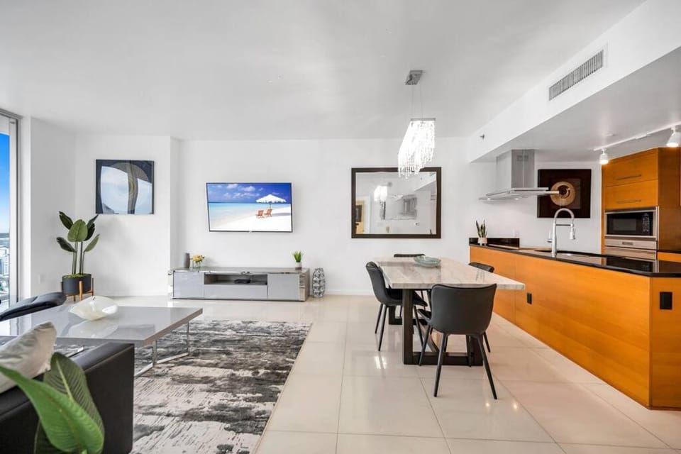 38th floor W residence with amenities Apartment in Brickell