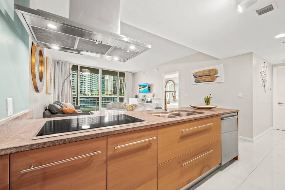 Luxurious Ocean View Unit Brickell W residences Apartment in Brickell