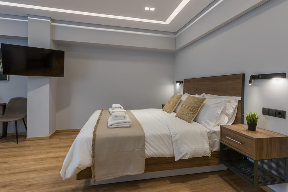 Bed, TV and multimedia