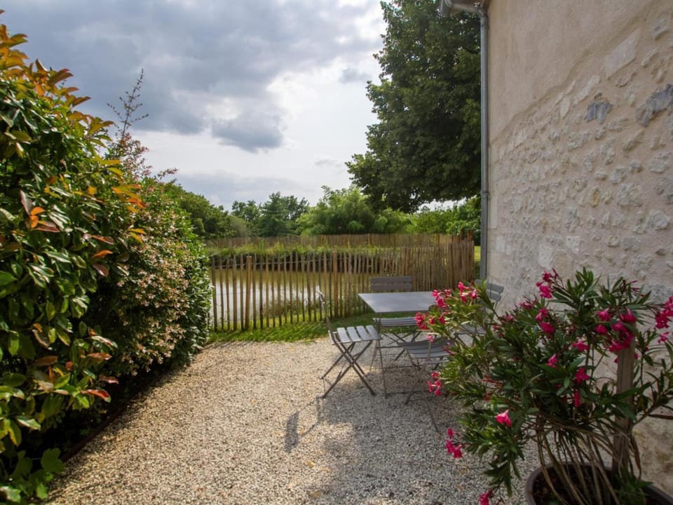 Grande maison avec piscine et étang privé, proche de Brantôme - FR-1-616-332 House in Nouvelle-Aquitaine
