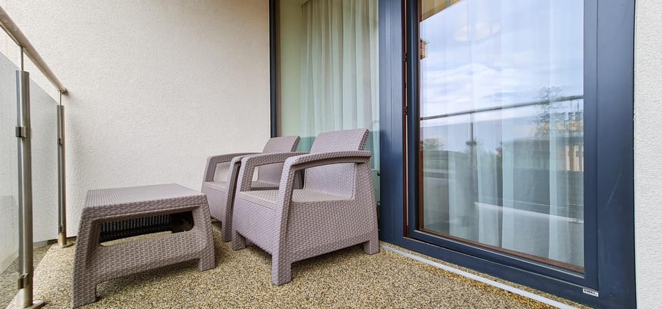 View (from property/room), Balcony/Terrace, Seating area