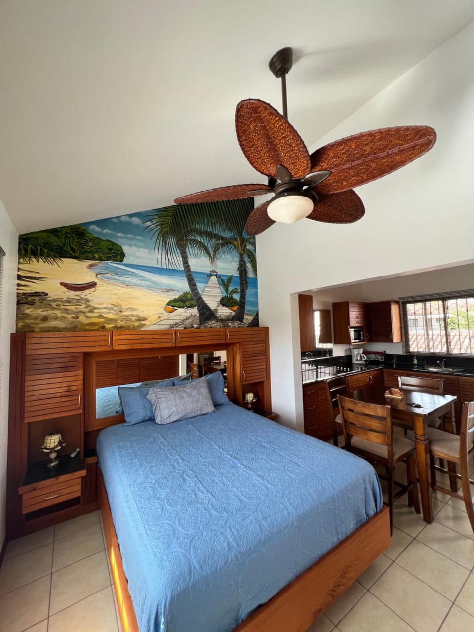 Tropical Beach Second Floor Studio with Hill view House in Coco