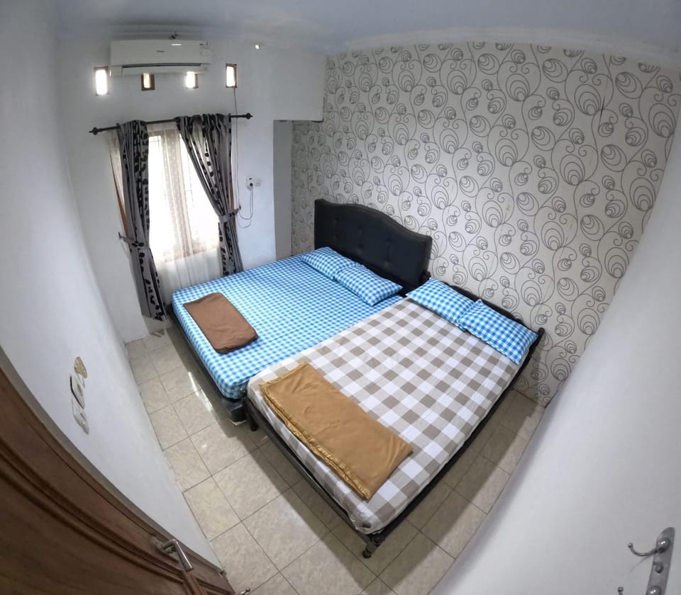 Bed, Bedroom, air conditioner