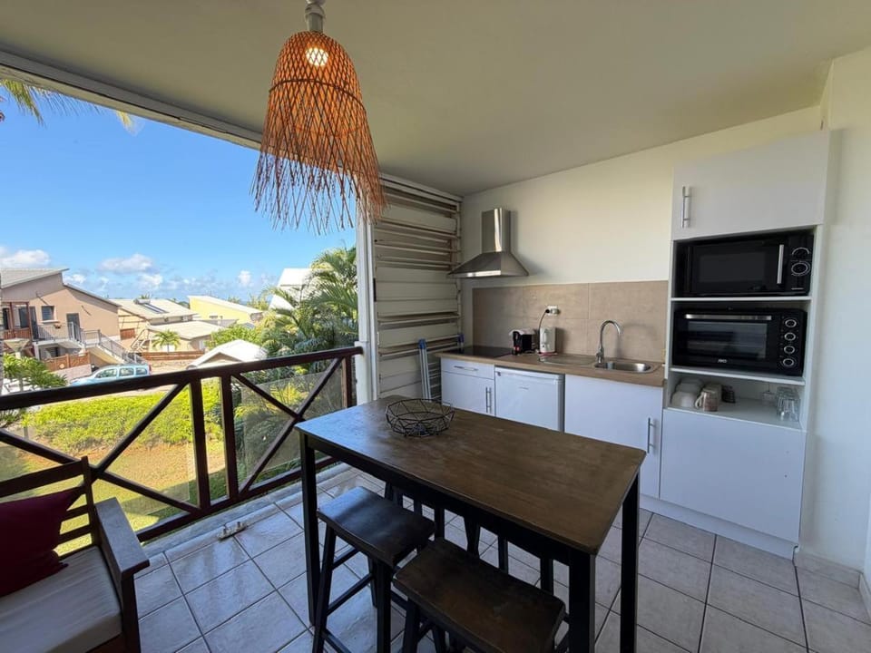 Patio, Sea view, kitchen