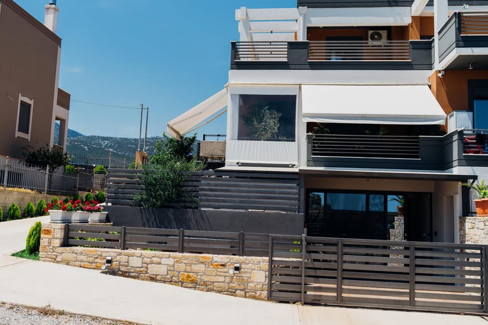 ΙΣΟΓΕΙΟ ΕΠΙΠΛΩΜΕΝΟ ΔΙΑΜΕΡΙΣΜΑ Apartment in Euboea