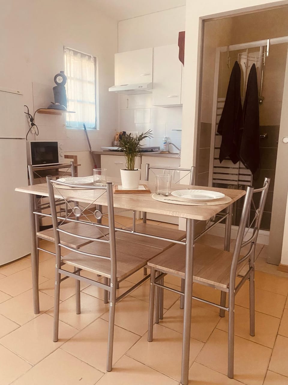 Le studio du Port donne une place pour la réserve africaine valable jusqua fin septembre Apartment in Port-la-Nouvelle