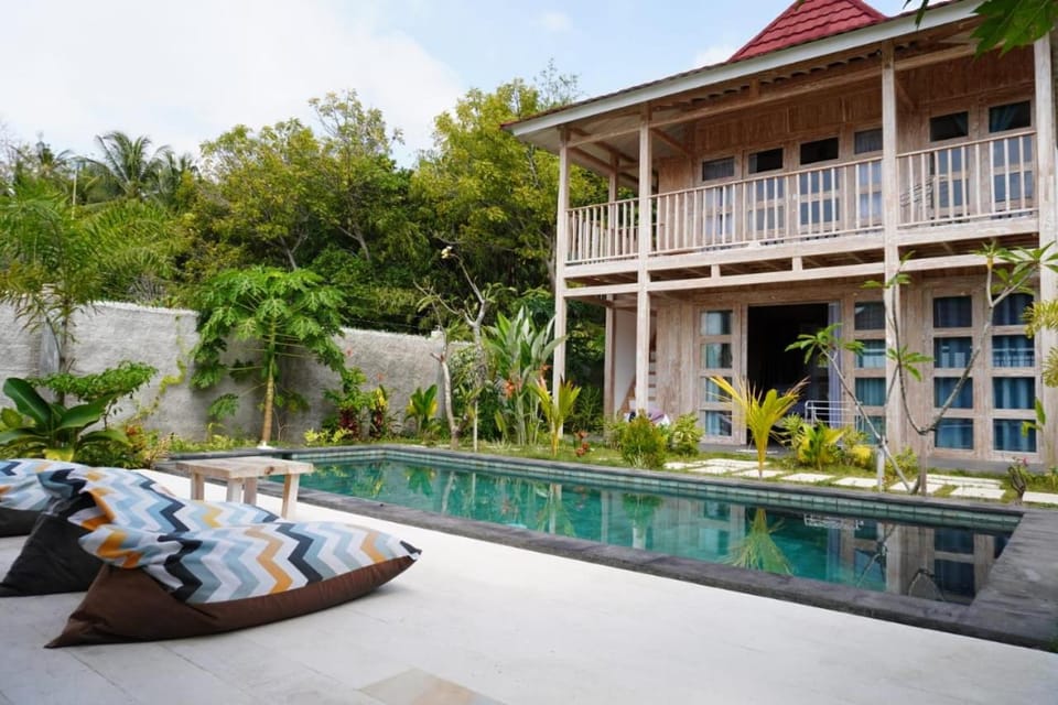 Property building, Garden, Garden view, Pool view, Swimming pool