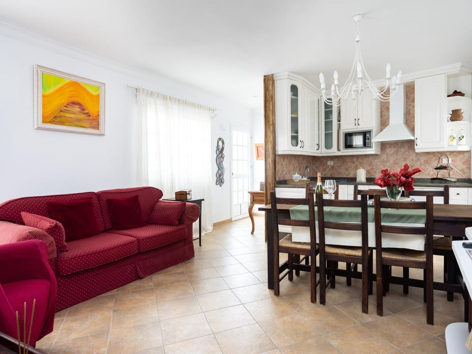 Kitchen or kitchenette, Living room, Dining area
