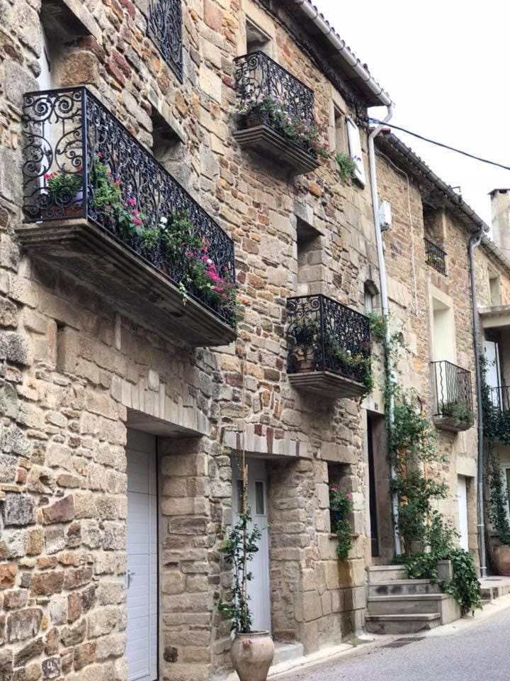 Domaine de Flo ADULT a partir de 16 ans Bed and Breakfast in Occitanie