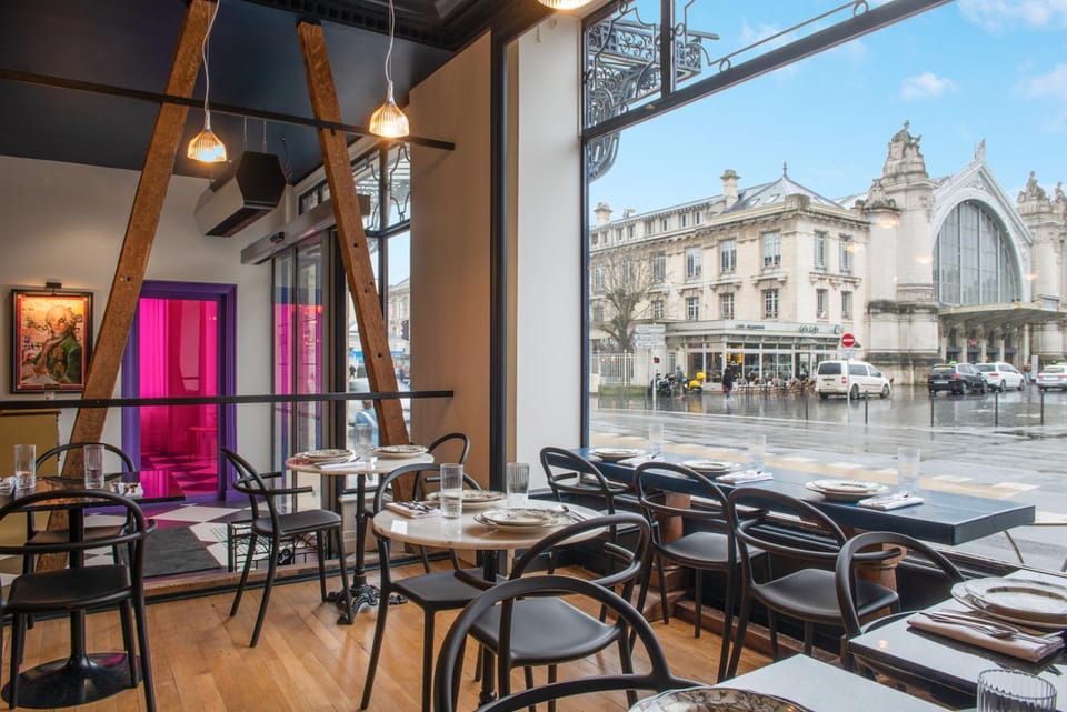 City view, Breakfast