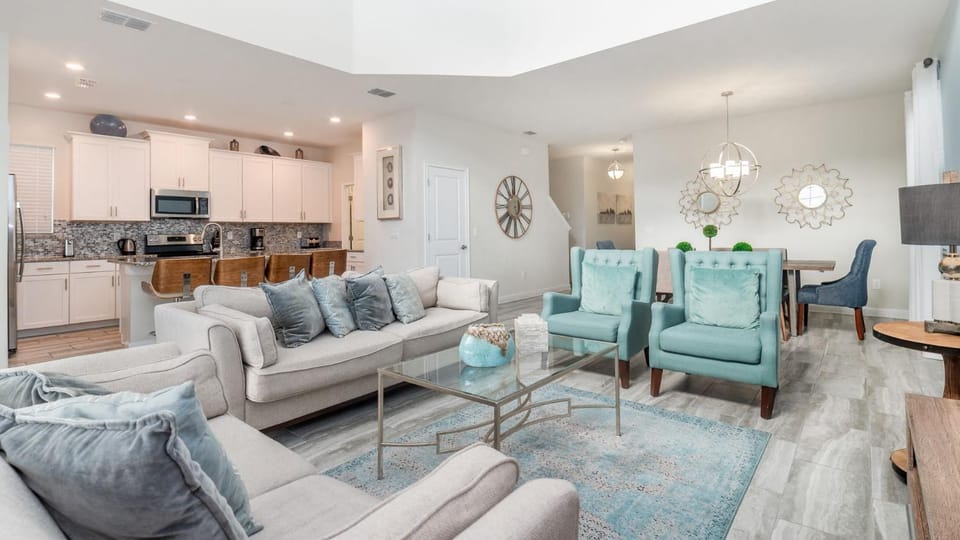 4797 Kings Castle House in Kissimmee