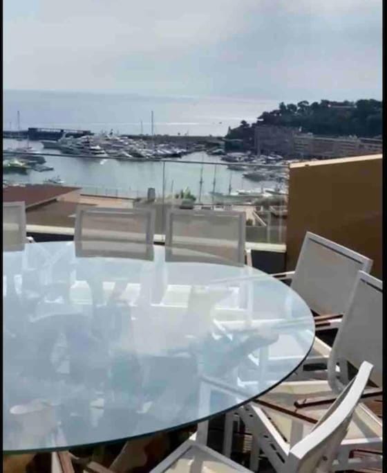 Penthouse Roof 6 pieces à Monaco Apartment in Monaco