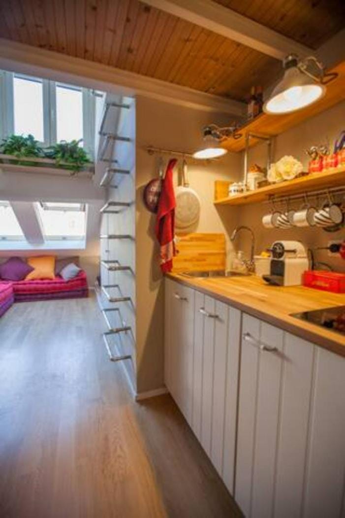 Kitchen or kitchenette