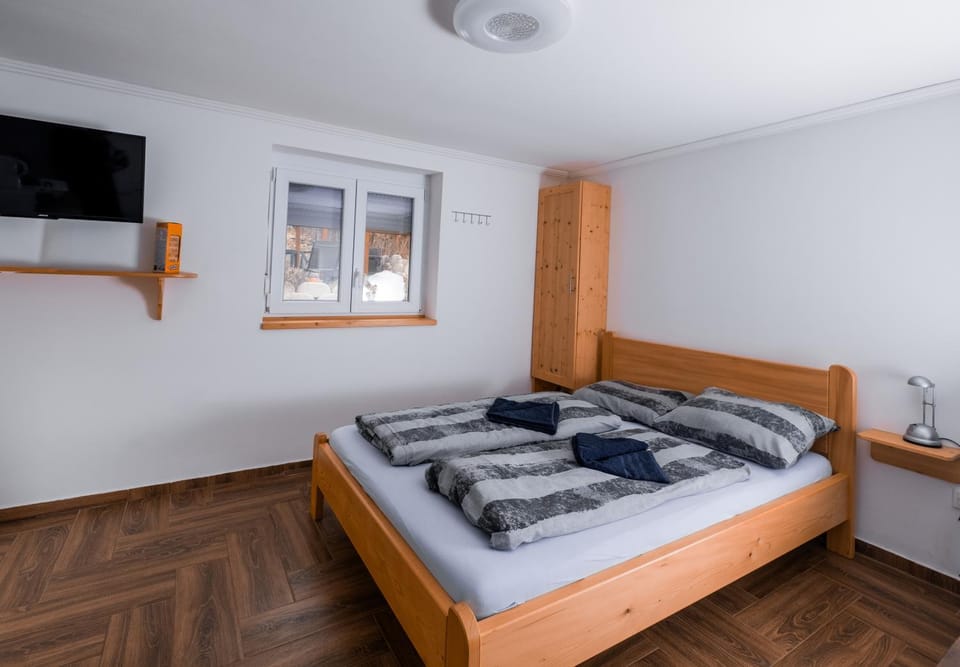 TV and multimedia, Bedroom