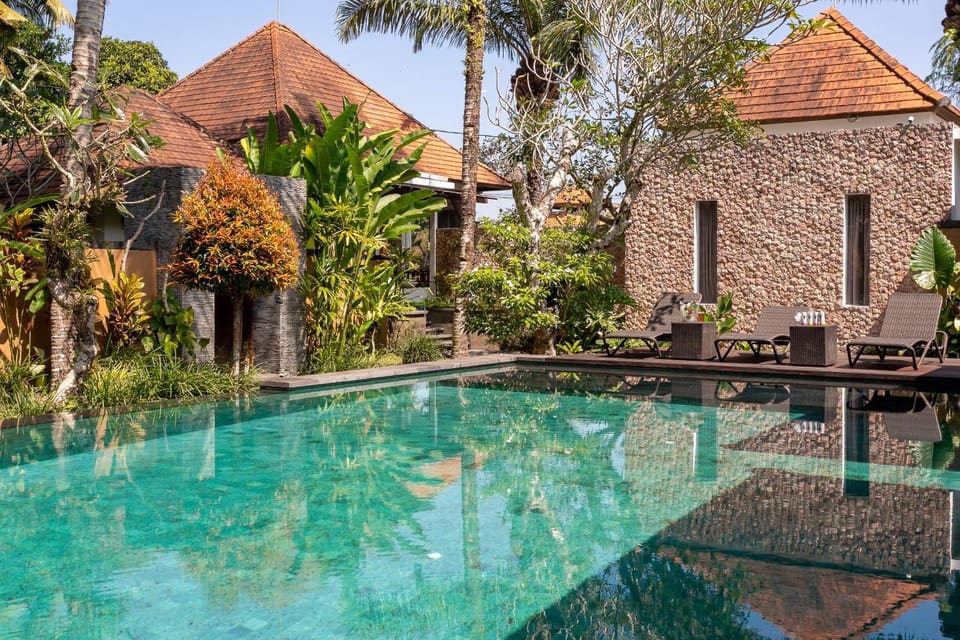 Property building, Patio, Garden, Garden view, Pool view, Swimming pool