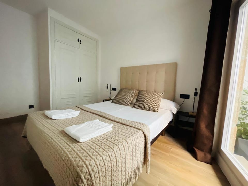 Bed, Bedroom, wardrobe