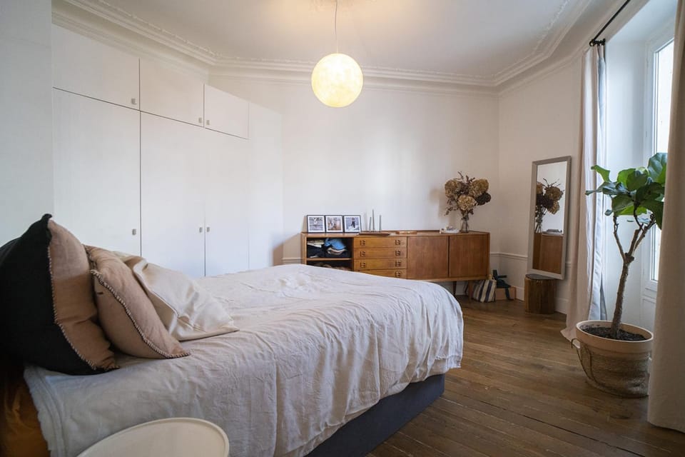 Charming Apartment Near Montmartre Apartment in Paris